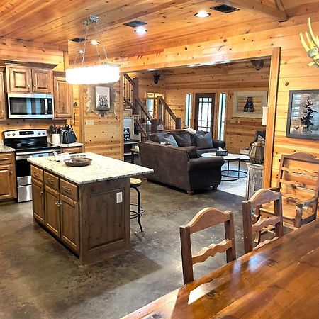 4Br/3Bth Family Cabin With A Hot Tub, Sleeps 14 Брокен-Боу Экстерьер фото